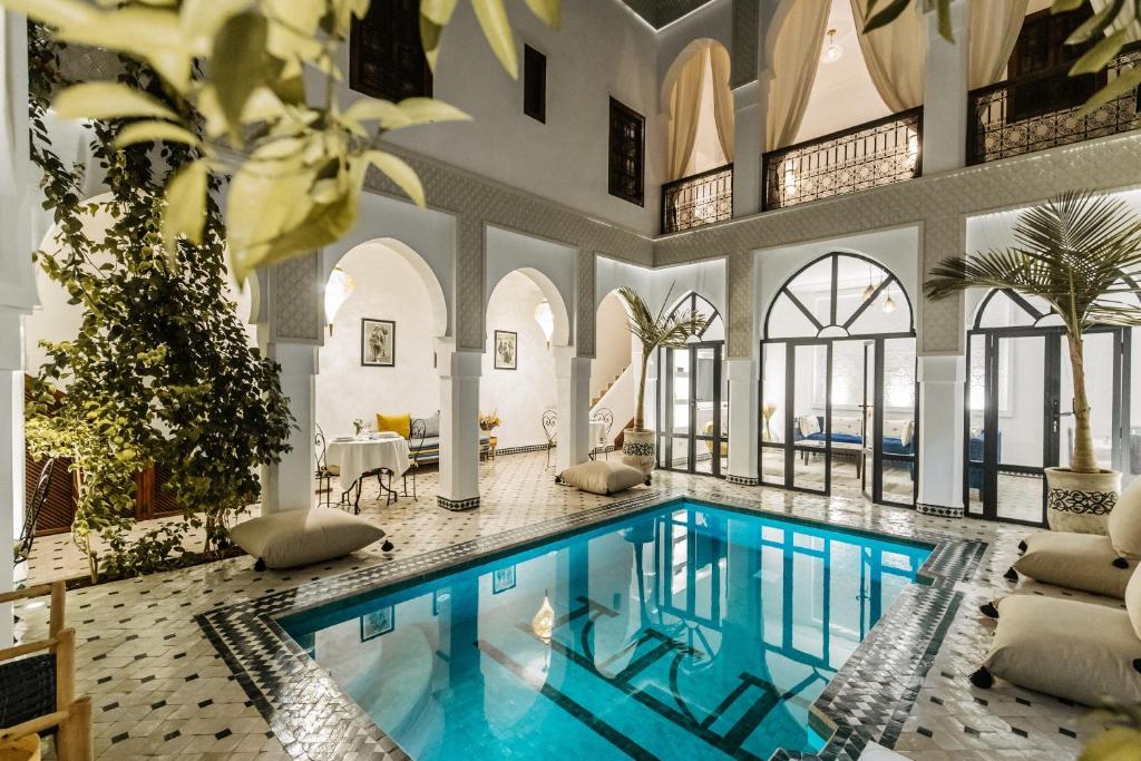 hero-riad-2.jpg
